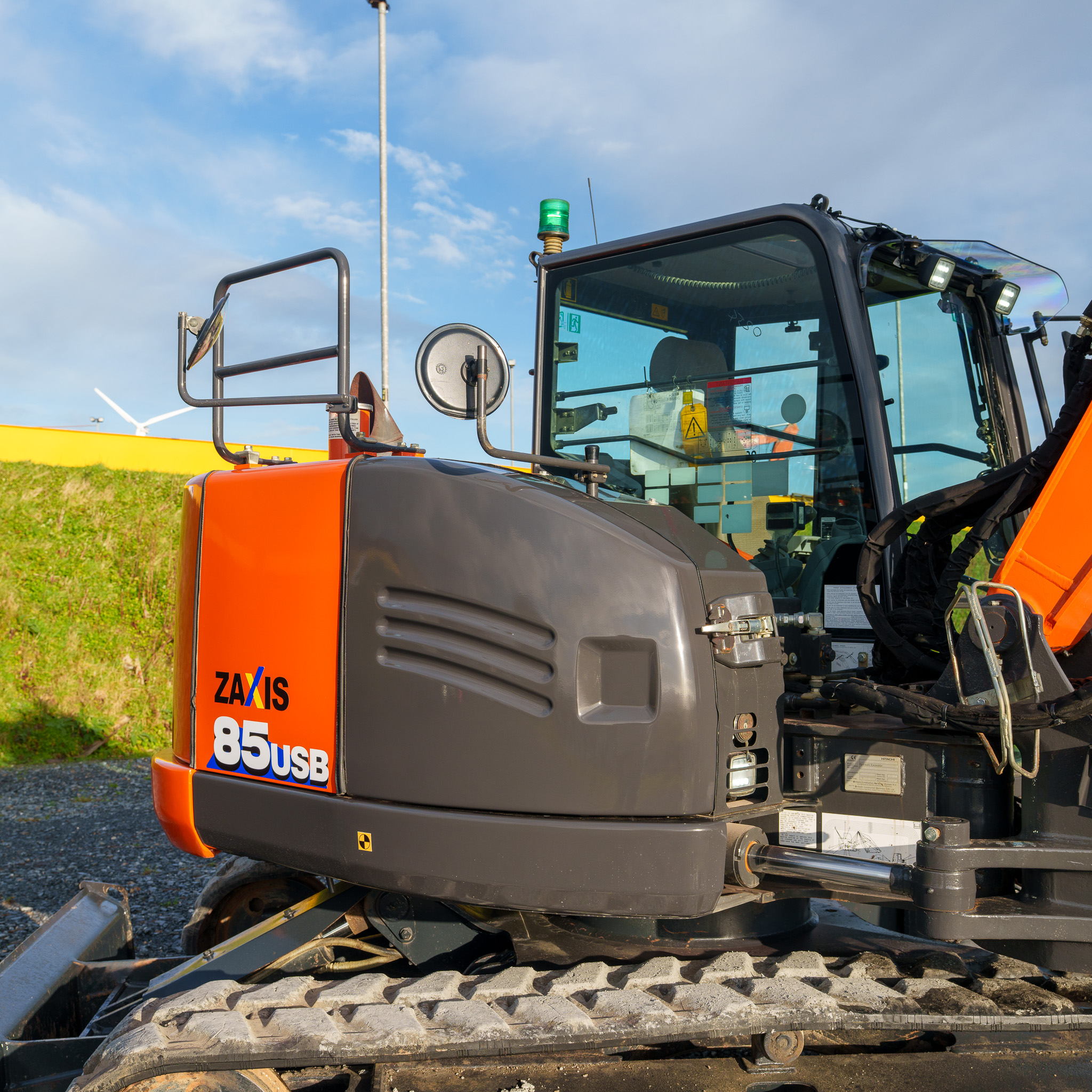 atsu　送料込み 2021 Hitachi ZX85 USB-6 – Pristine Competitions